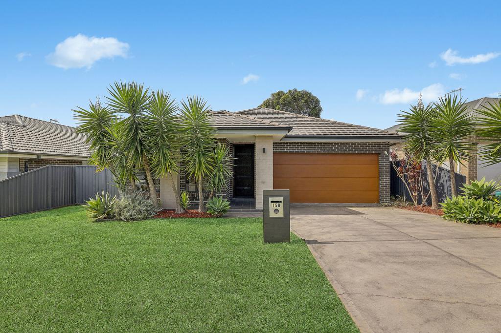 15b Irvine St, Elderslie, NSW 2570