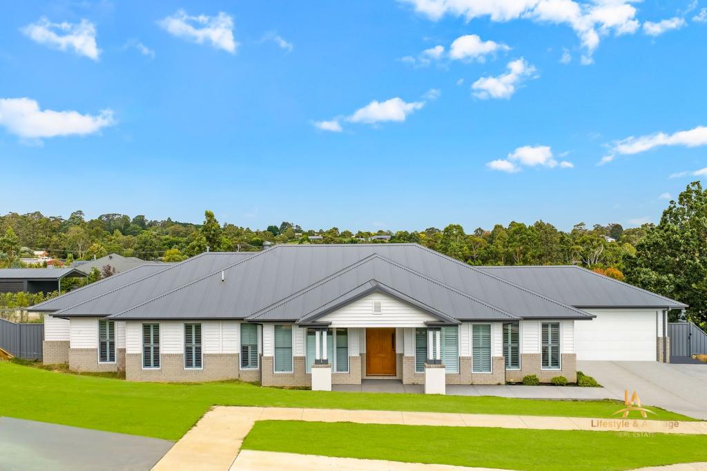 26 Royal Pines Dr, Drouin, VIC 3818