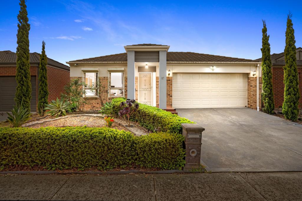 17 CARINYA CRES, SOUTH MORANG, VIC 3752