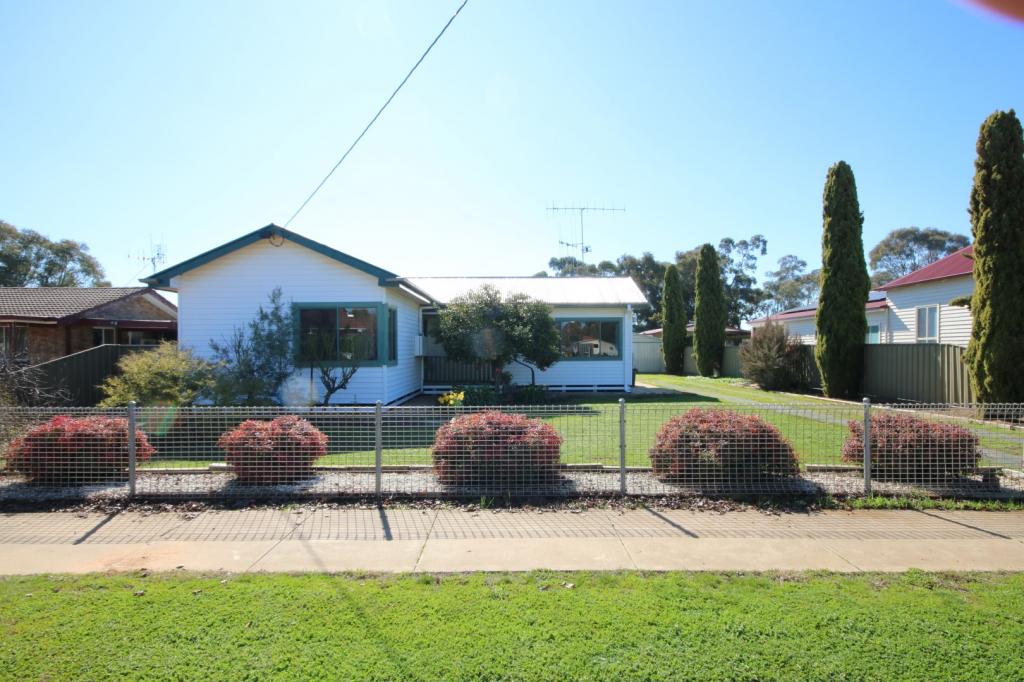 70 Dudley St, Rochester, VIC 3561