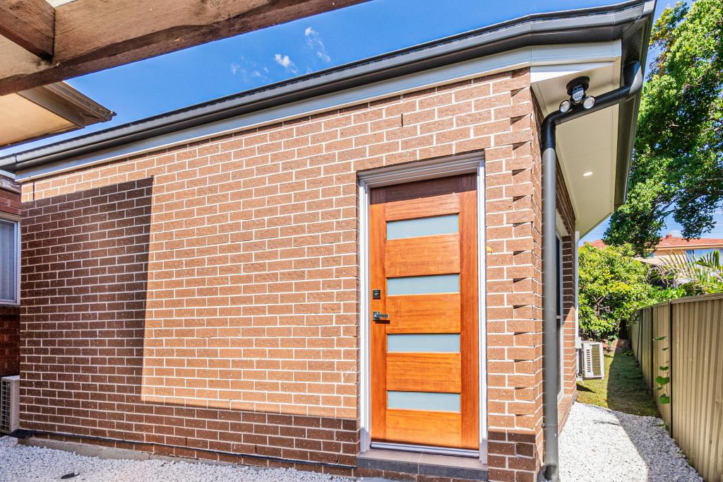 8a Orange Pl, Seven Hills, NSW 2147