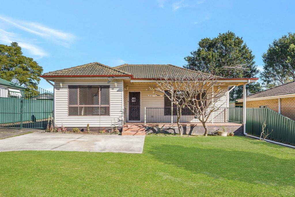 93 O'Sullivan Rd, Leumeah, NSW 2560