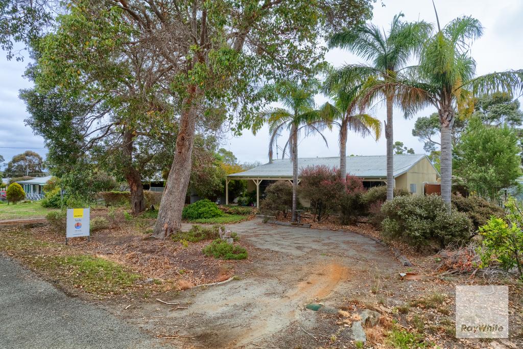 9 Green St, Manypeaks, WA 6328