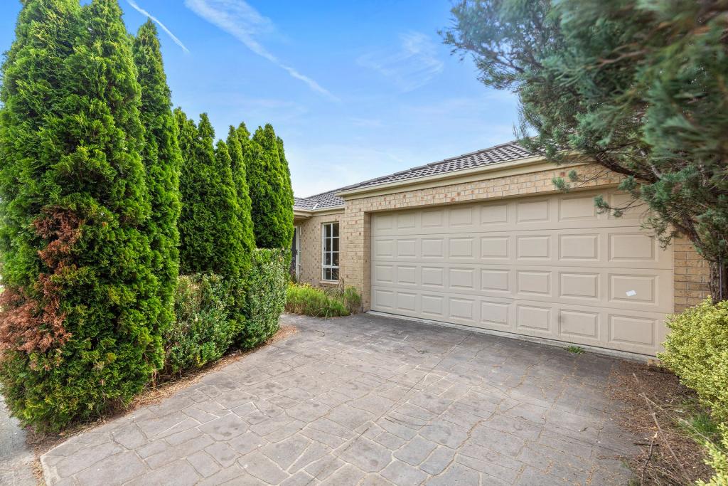 12 Sarah-Louise Pl, Berwick, VIC 3806