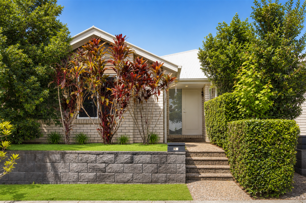 92 Lamington Dr, Redbank Plains, QLD 4301