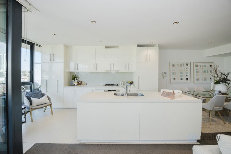 W403/70 Canning Beach Rd, Applecross, WA 6153