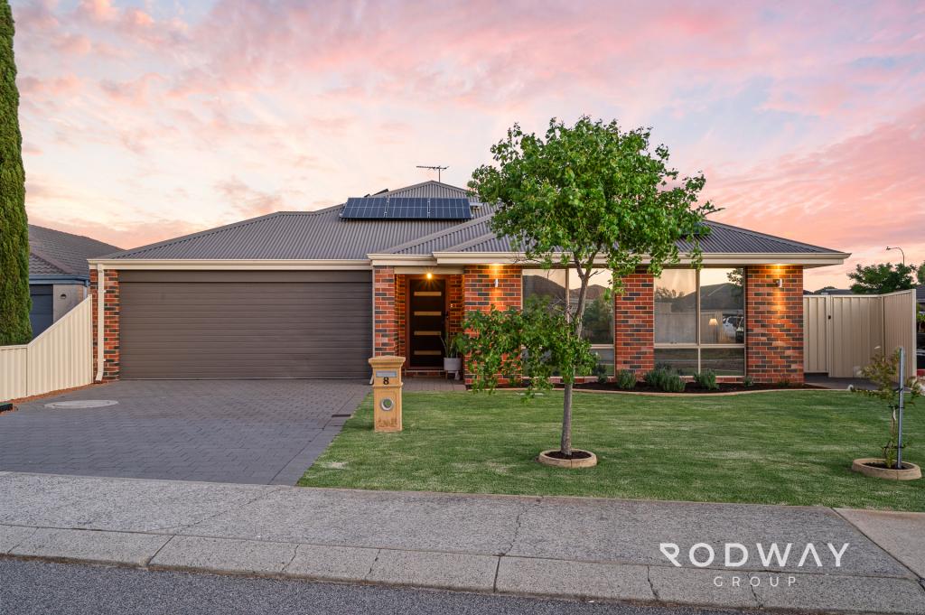8 Stornaway Ct, Seville Grove, WA 6112