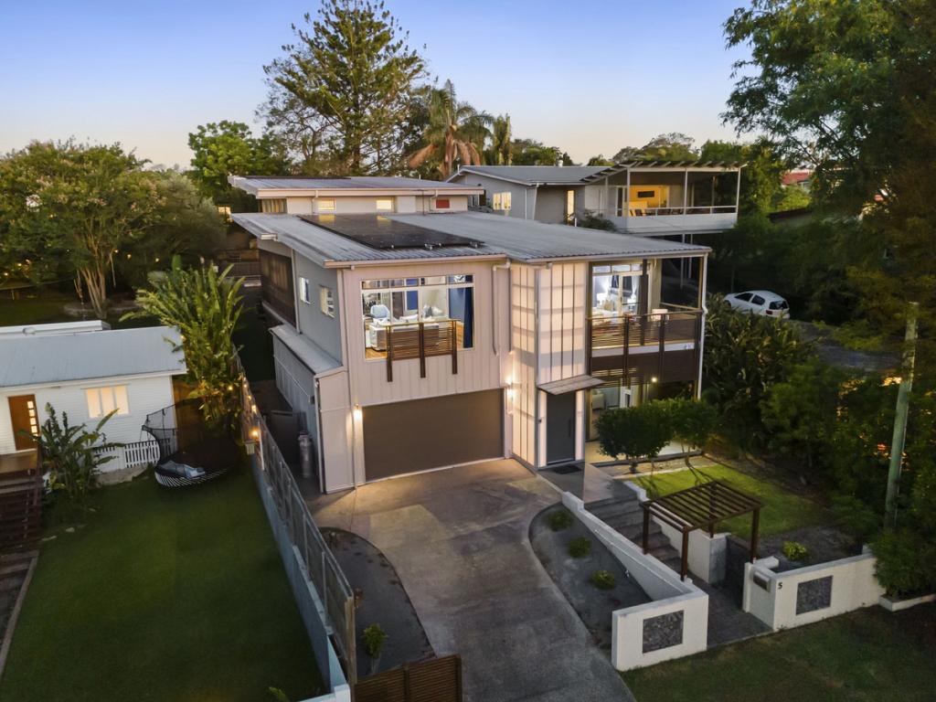 5 Yvonne St, Yeronga, QLD 4104