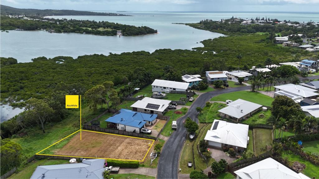 34 Morris St, Campwin Beach, QLD 4737