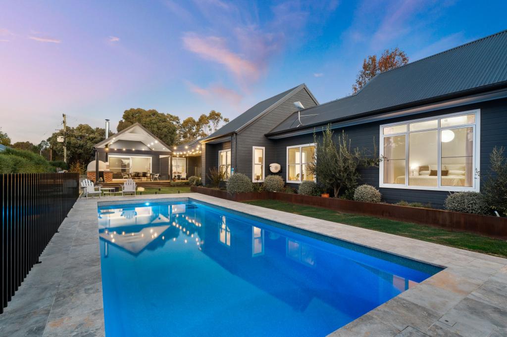 86 Cork St, Gundaroo, NSW 2620
