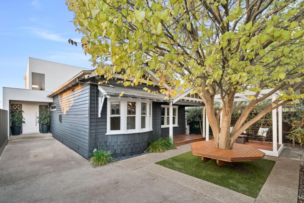 10 Ross St, Newport, VIC 3015