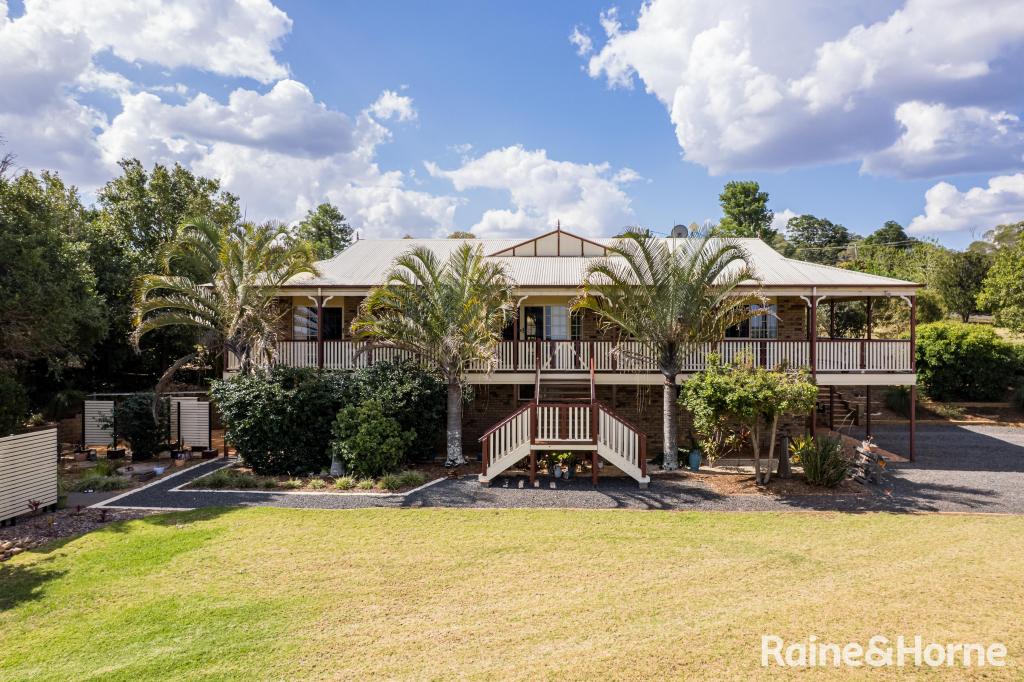 33 Couchmans Rd, Kingaroy, QLD 4610