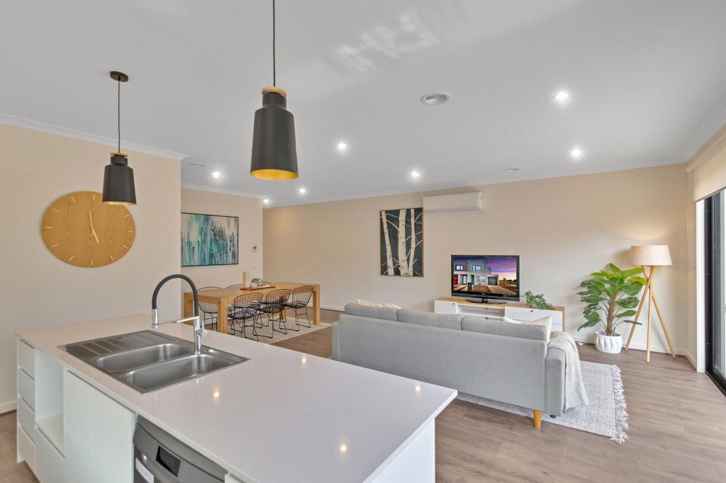 6 Shoreline Cres, Carrum Downs, VIC 3201