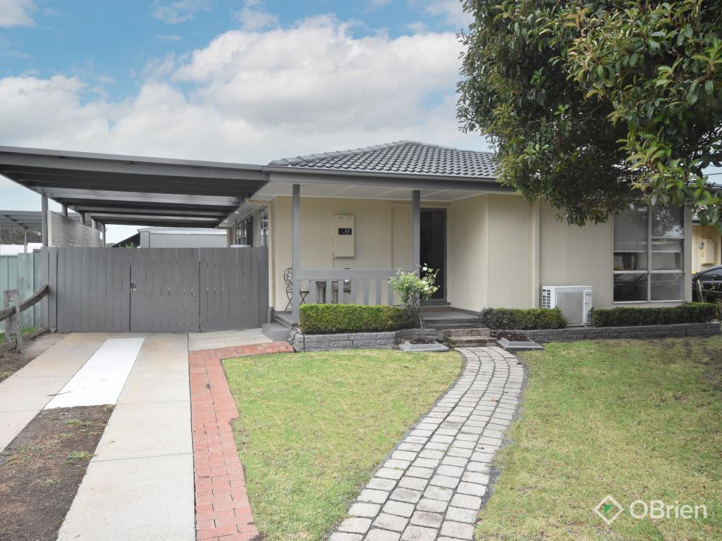 61 CAMERON CRES, EAST BAIRNSDALE, VIC 3875