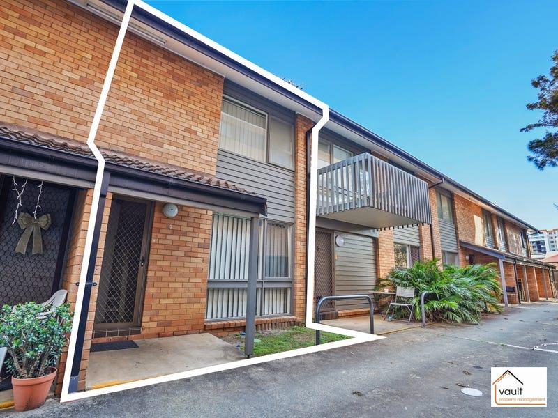 4/11 Warby St, Campbelltown, NSW 2560