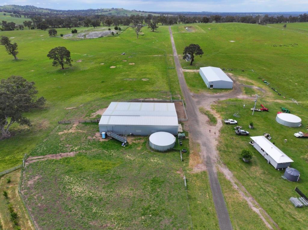 230 Metcalfe-Elphinstone Rd, Elphinstone, VIC 3448