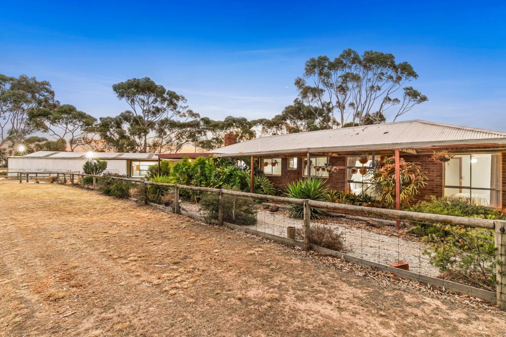 65 Mcintosh Rd, Little River, VIC 3211