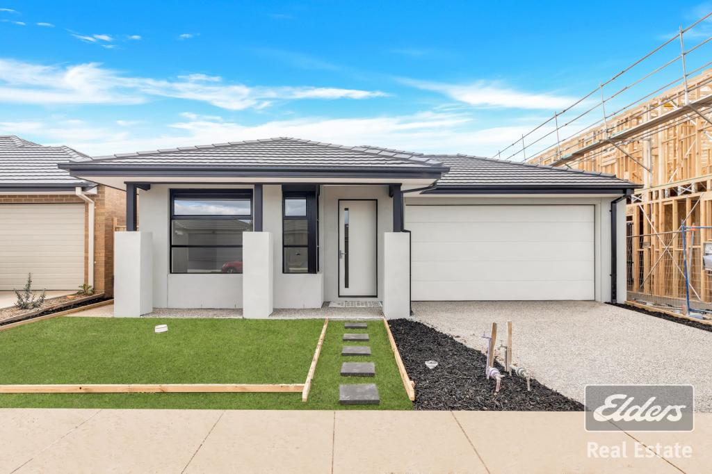 22 Semolina St, Manor Lakes, VIC 3024