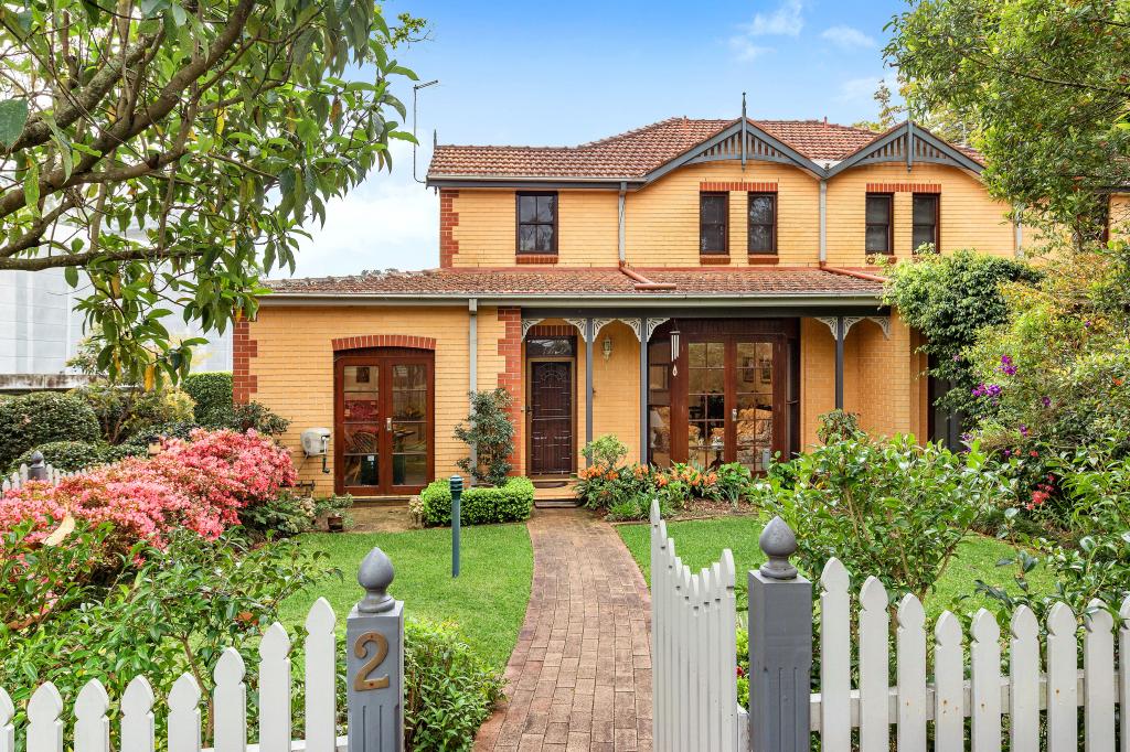 2/2 Burns Rd, Wahroonga, NSW 2076