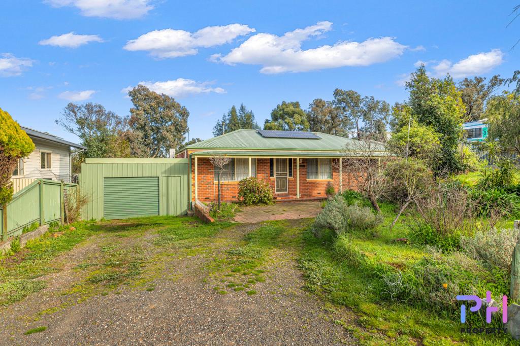 17 Growler St, Sailors Gully, VIC 3556