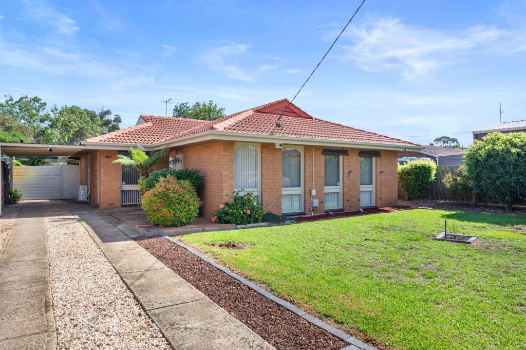 15 Gladstone Gr, Melton, VIC 3337
