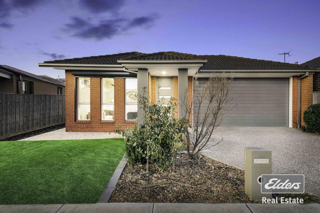 82 ALFRED RD, WERRIBEE, VIC 3030