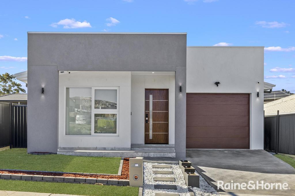 48 Bryant Ave, Claymore, NSW 2559