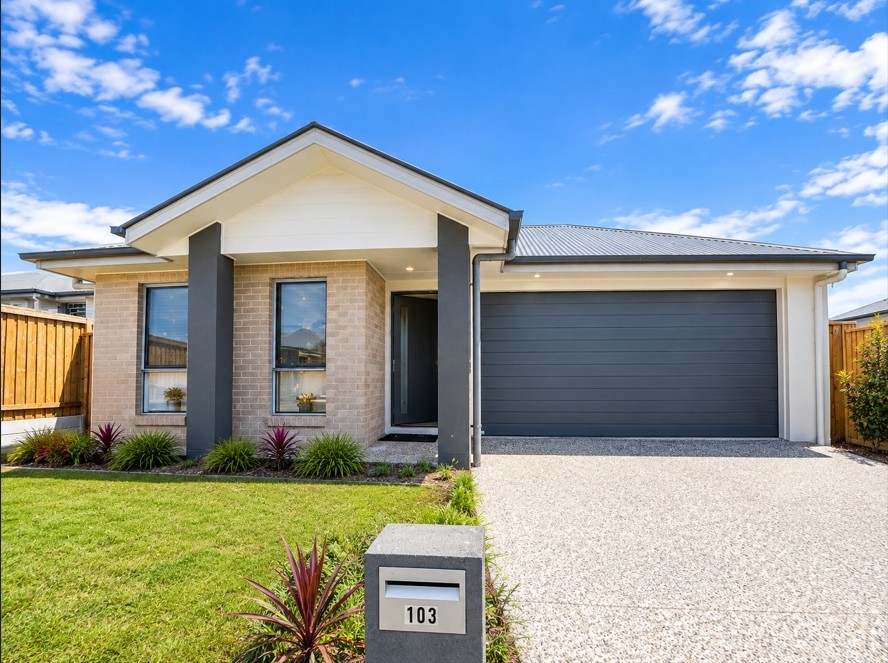 103 Sunny Cres, Ripley, QLD 4306