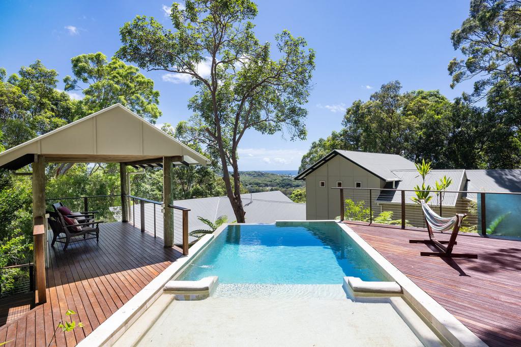 16 Mountain Rise Ct, Mount Coolum, QLD 4573