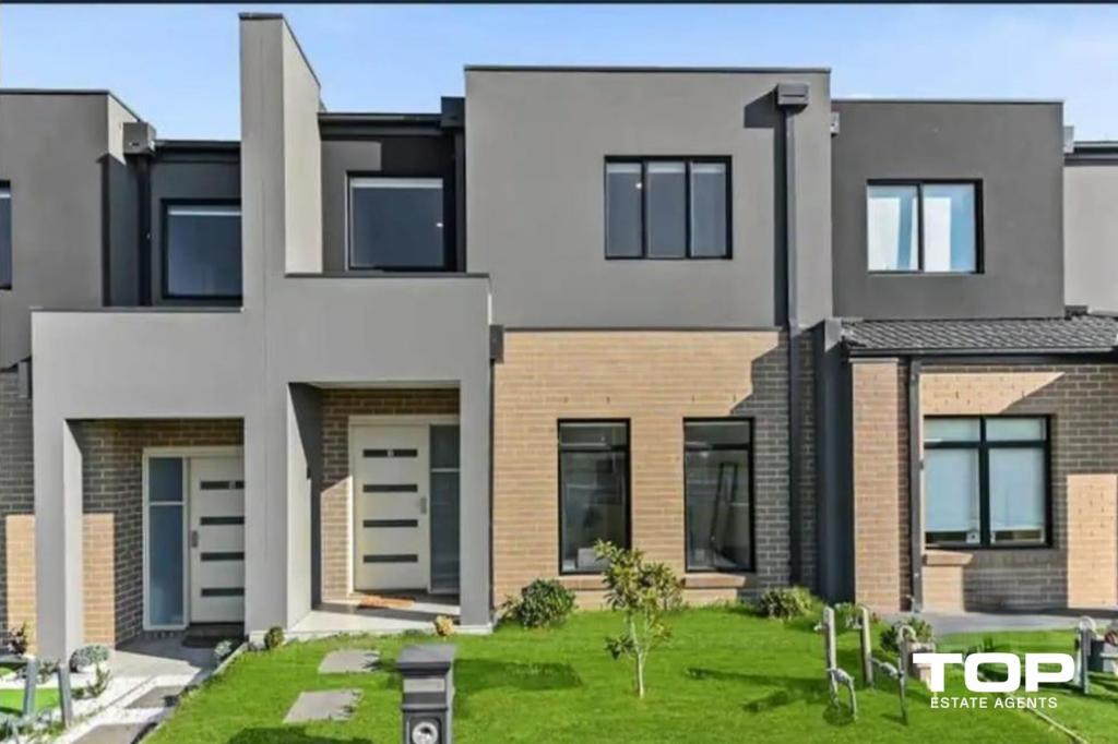7 Stonethwaite Lane, Clyde North, VIC 3978