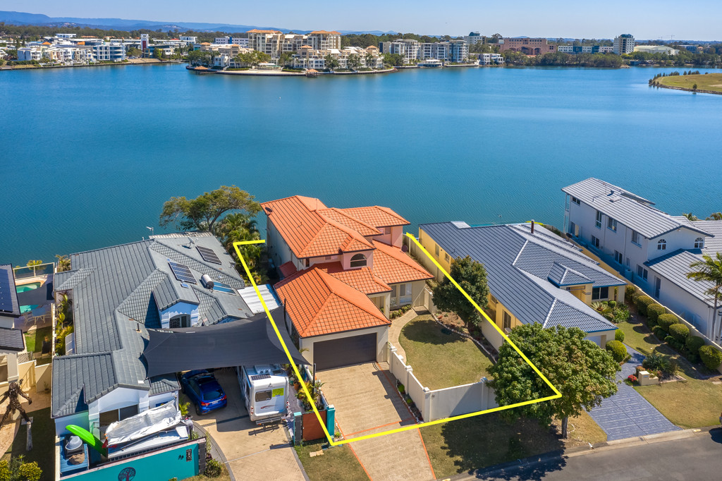 33 Northwestern Ct, Varsity Lakes, QLD 4227