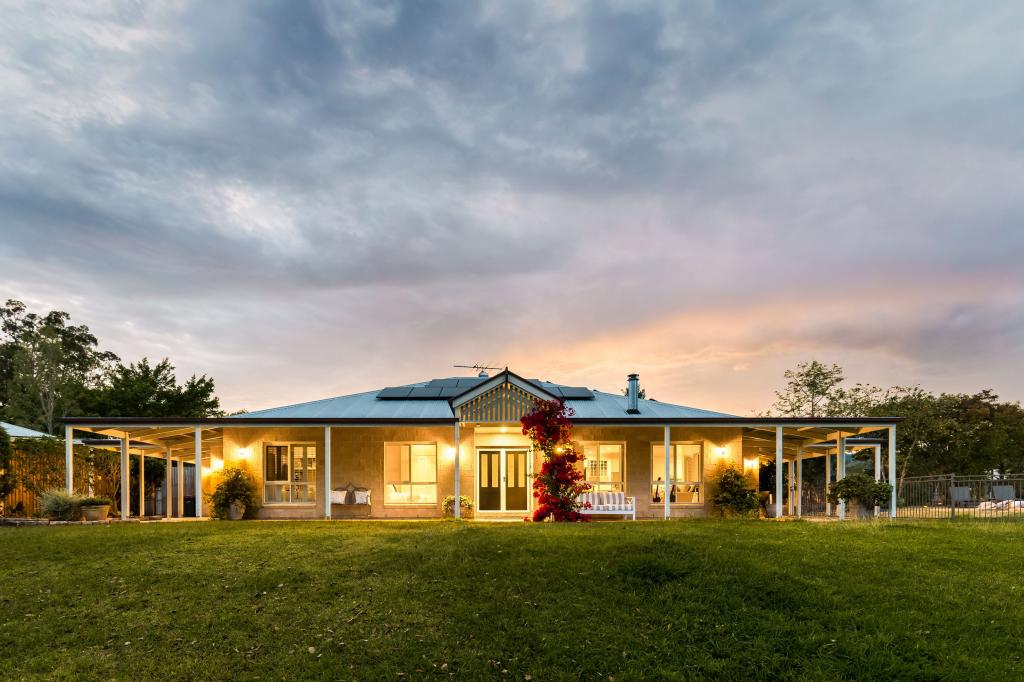 5 Housewood Ct, Highvale, QLD 4520