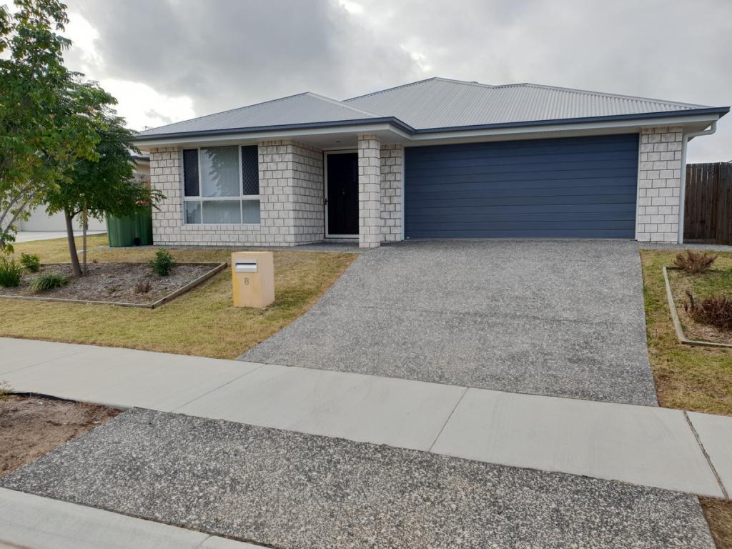 8 Clarence Pl, Plainland, QLD 4341