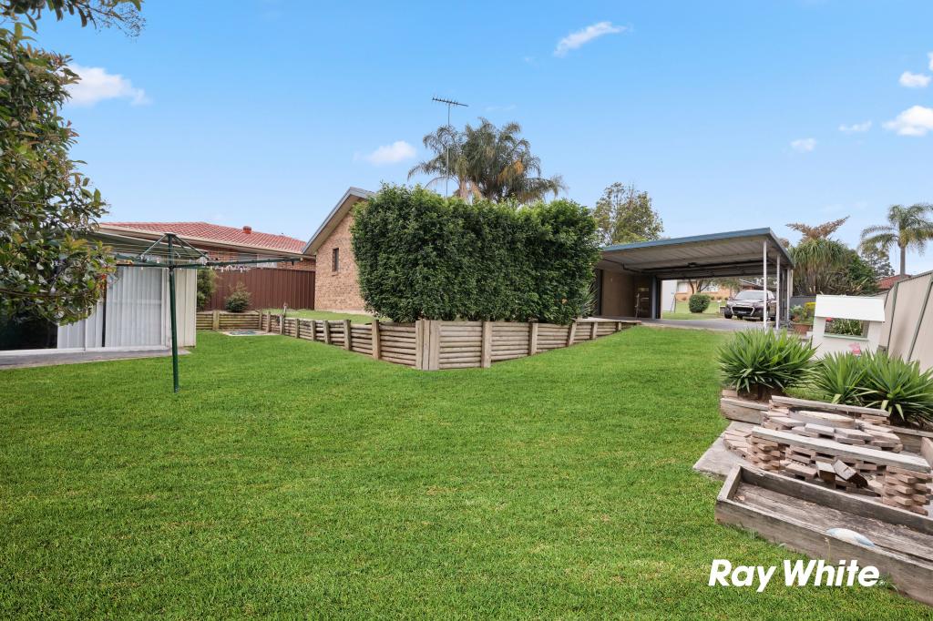 11 NEWNHAM ST, DEAN PARK, NSW 2761