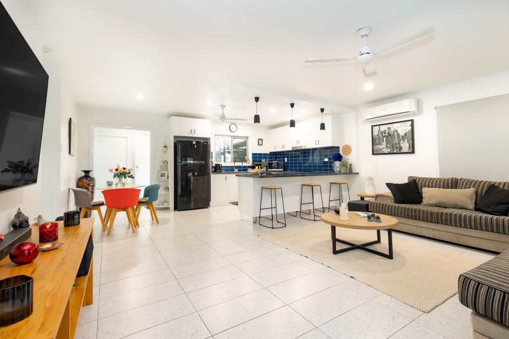 9 CARD AVE, MANUNDA, QLD 4870