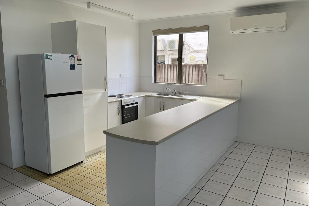 2/19 Pioneer St, Manoora, QLD 4870