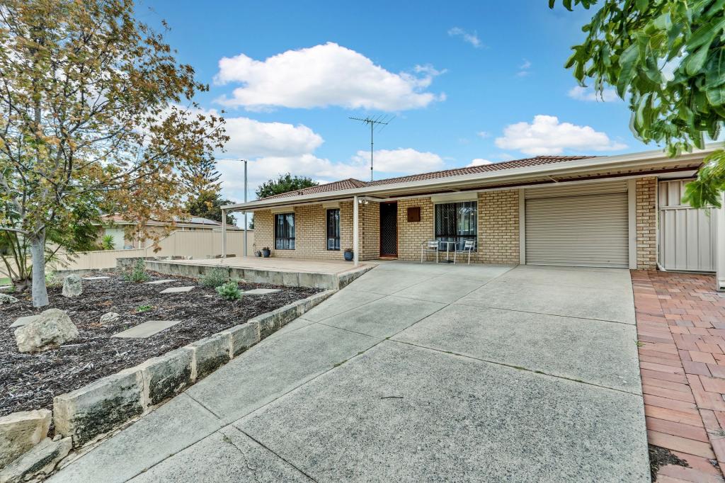 16 Saskatchewan Way, Greenfields, WA 6210