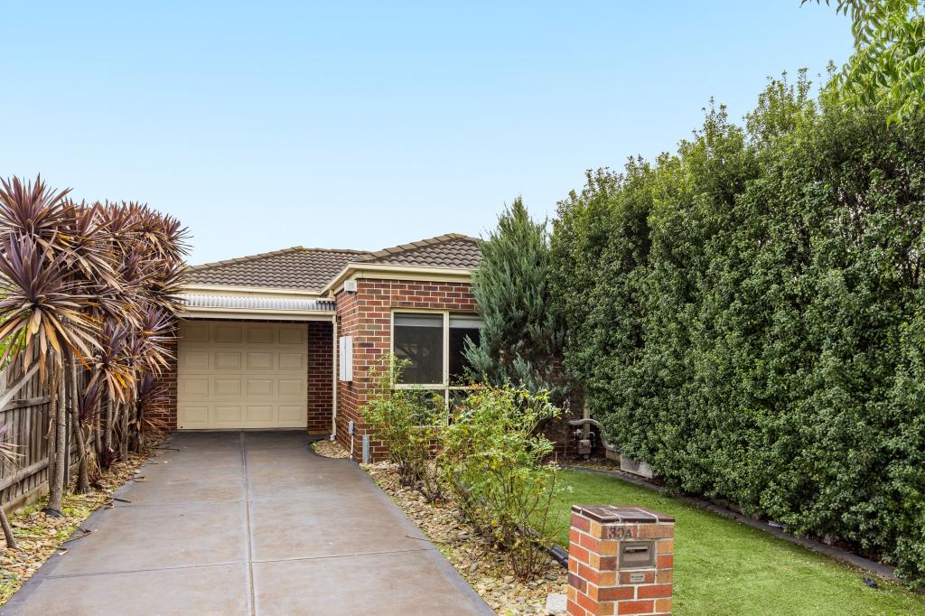 30a Eames Ave, Brooklyn, VIC 3012