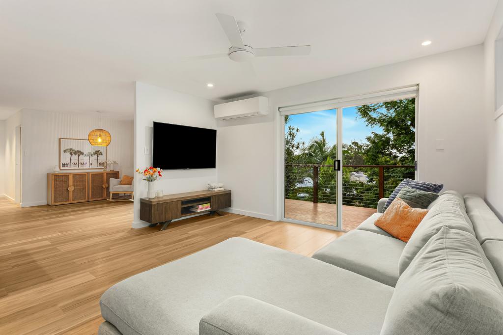 11 Rossmoyne Cl, Elanora, QLD 4221