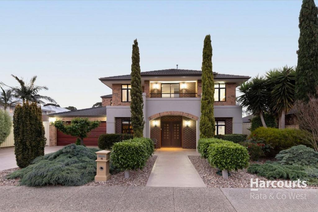 15 Clementson Dr, Caroline Springs, VIC 3023