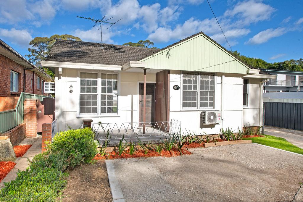 179 Henry Lawson Dr, Georges Hall, NSW 2198