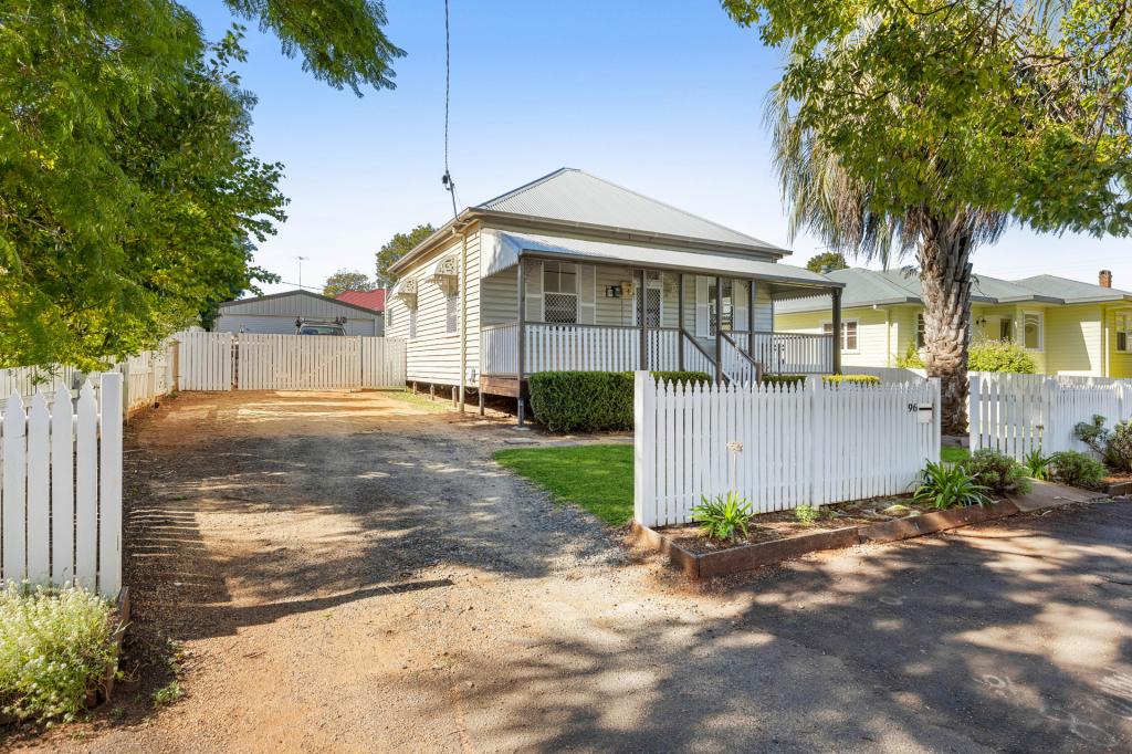 96 Hume St, East Toowoomba, QLD 4350