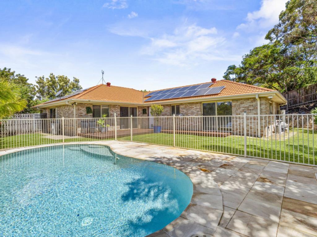 36 Easter Cres, Pacific Pines, QLD 4211