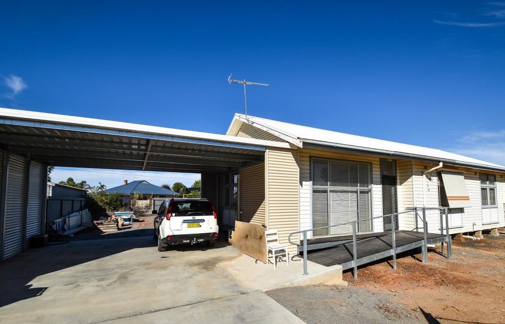 727 Wolfram St, Broken Hill, NSW 2880