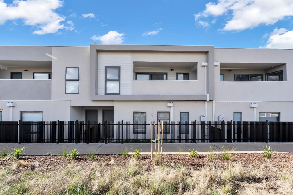 2/39 Boxer Dr, Wyndham Vale, VIC 3024