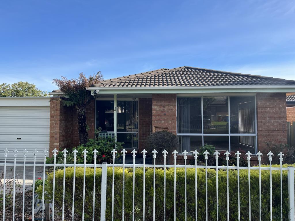 2/39 Somerville Rd, Hampton Park, VIC 3976