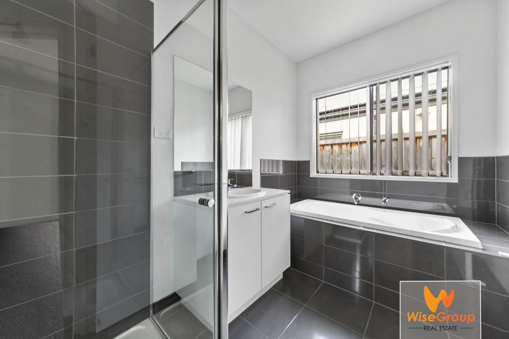 62 BROCKER ST, CLYDE NORTH, VIC 3978