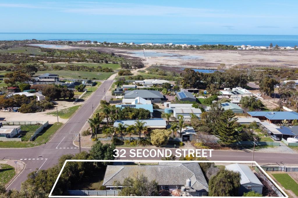 32 Second St, Arno Bay, SA 5603