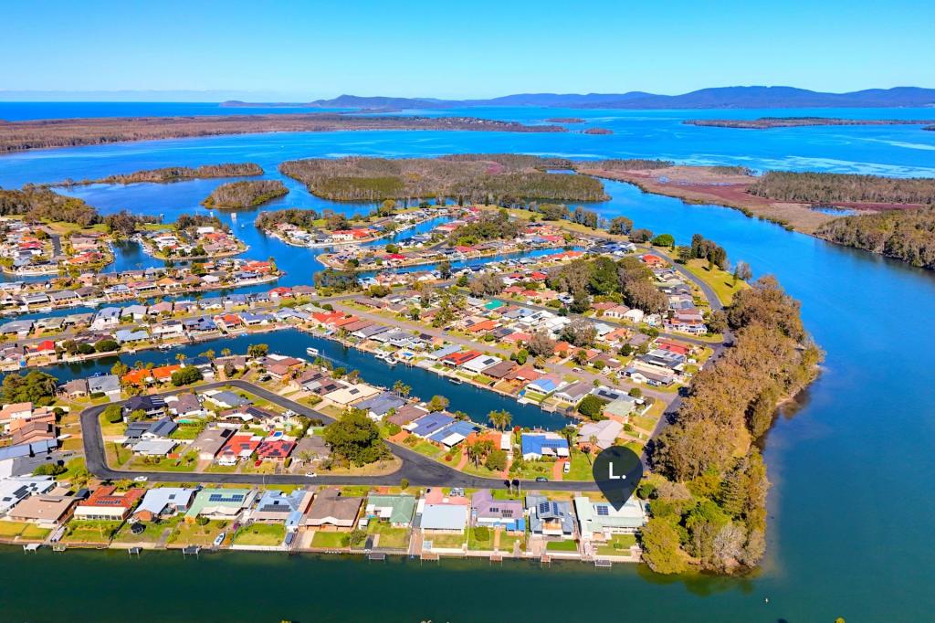 1 ELOUERA CRES, FORSTER, NSW 2428