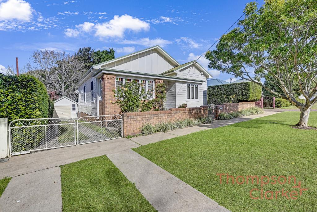 18 Dee St, Rutherford, NSW 2320